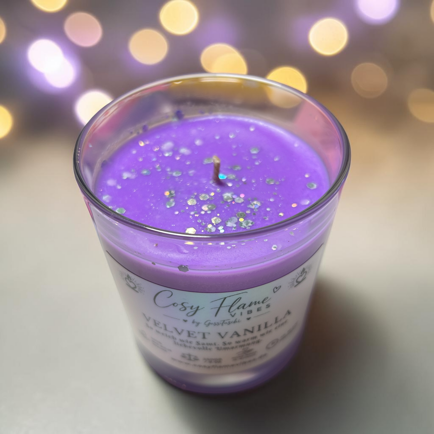 Premium Duftkerze Velvet Vanilla Lila 210gr.