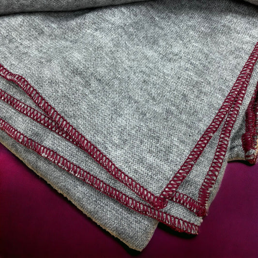 Poncho  Grau / Bordeux