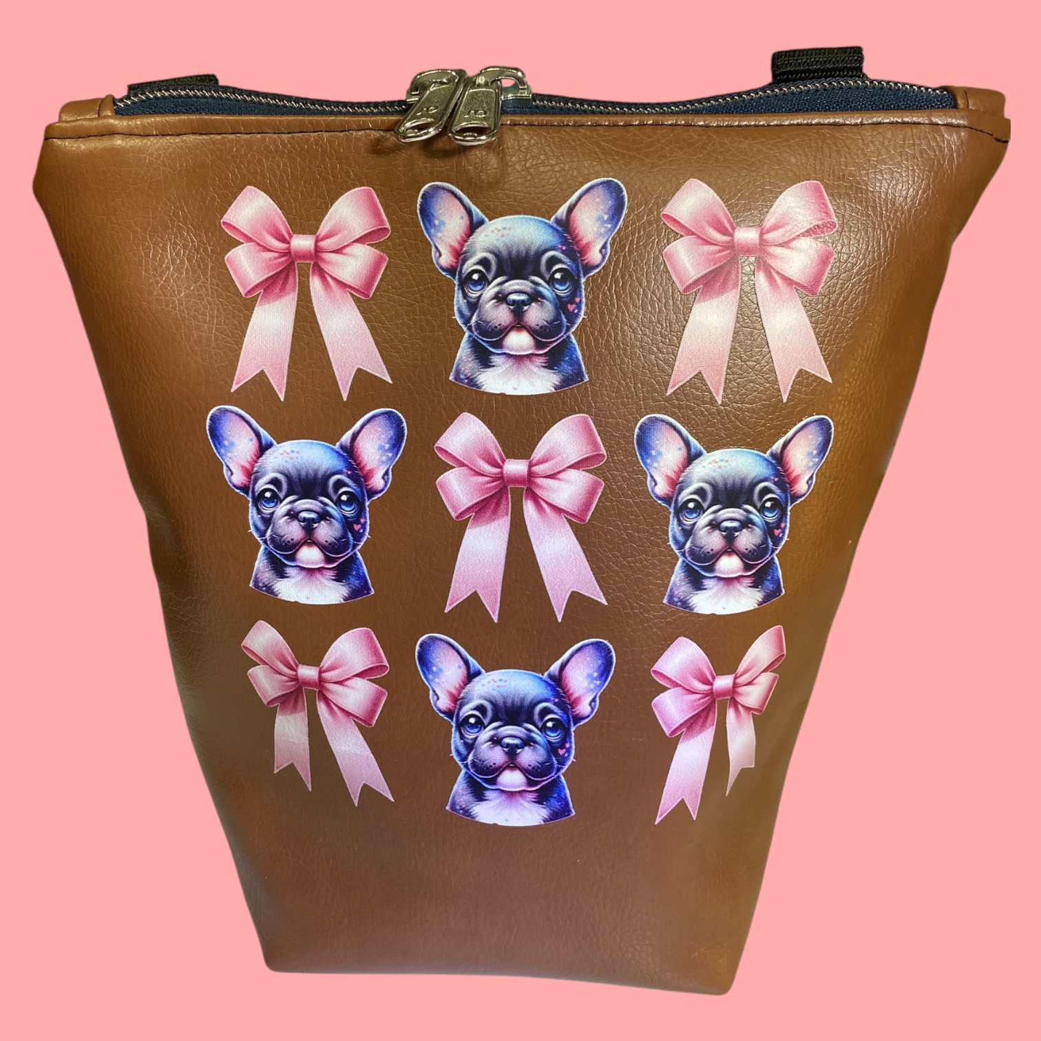 GassiTaschi® PLUS #114 Cognac Frenchie Bow